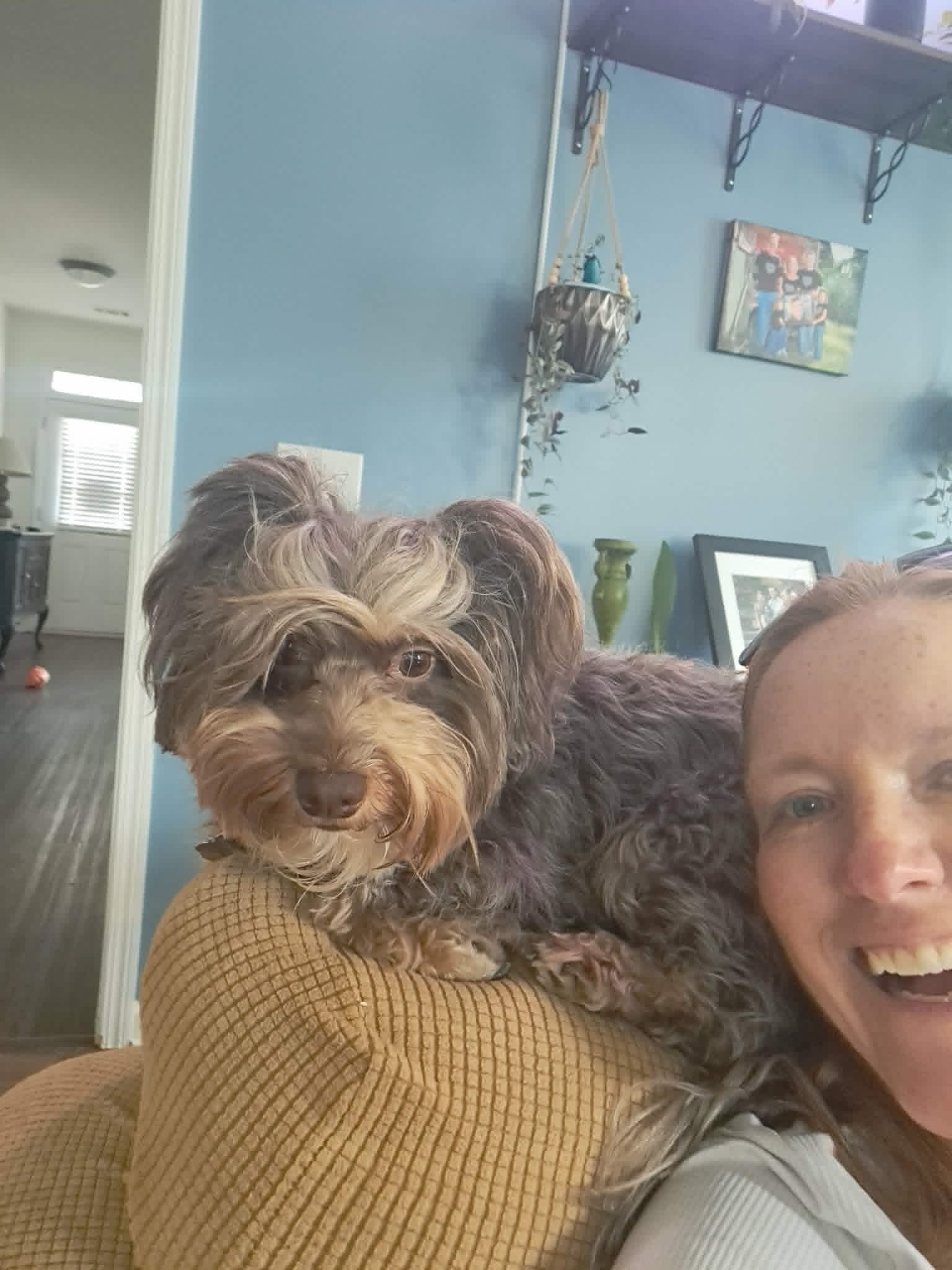 Momo selfie with Kim